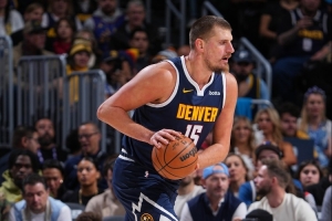 约基奇近7战场均34.6分12板10.9助&真实命中率81.8% 掘金7连胜